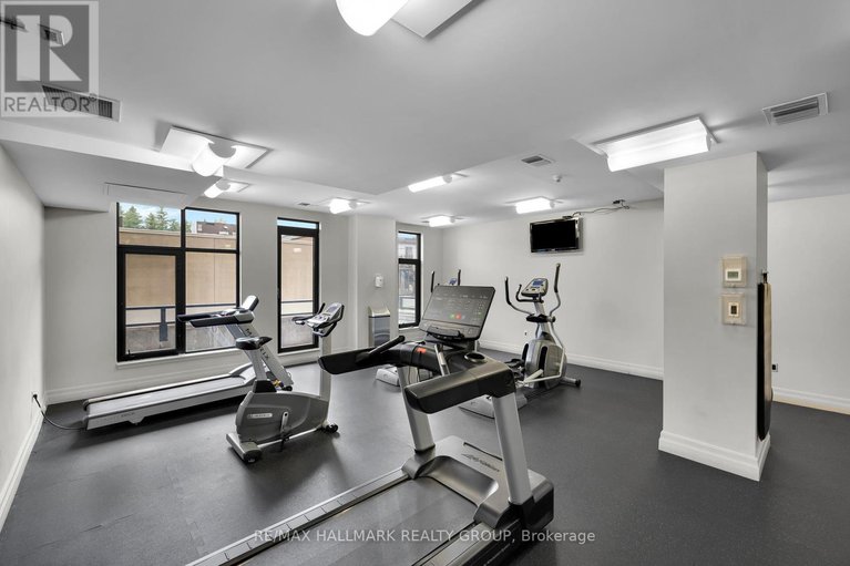 28579122/ph5-330-loretta-avenue-s/west-centre-town/ottawa/ontario/K1S4E8_48