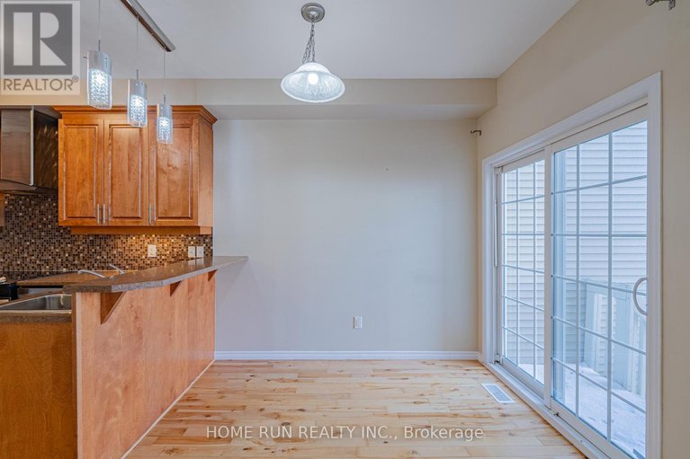 29577345/602-pamplona-private/stonebridge/ottawa/ontario/K2J5T3_10