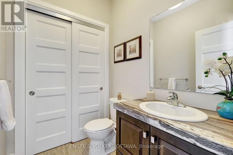 28893468/304-colmar-street/embrun/russell/ontario/K0A1W0_21