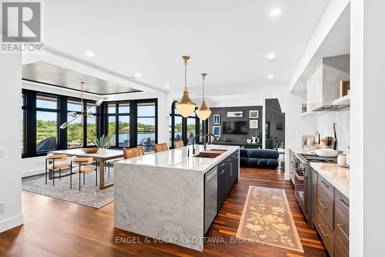 28961794/6351-rideau-valley-drive-n/manotick-south-to-roger-stevens/ottawa/ontario/K4M1B3_25