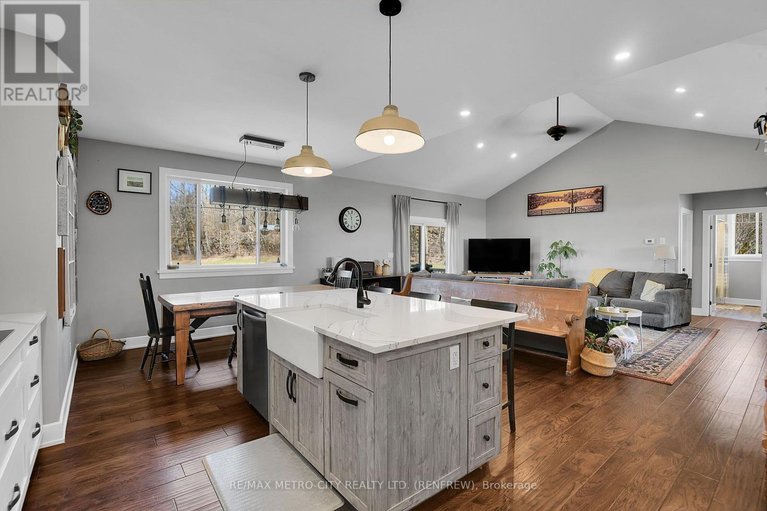 29634627/782-bruce-street/horton-twp/horton/ontario/K7V3Z4_13