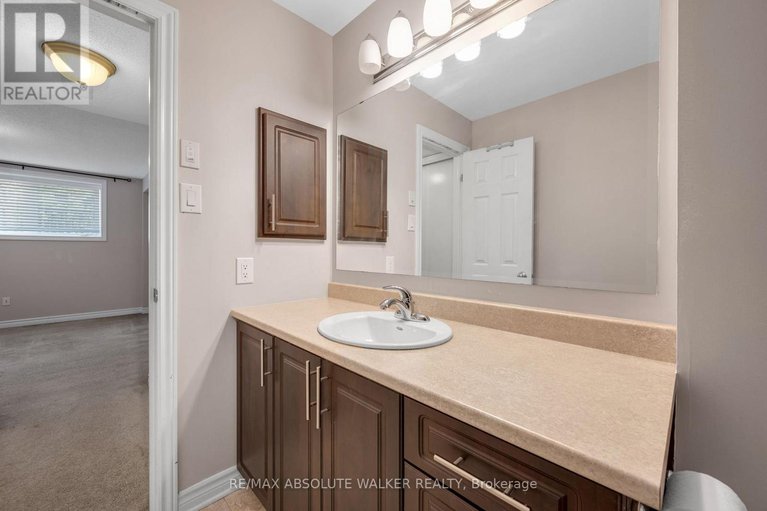 28754381/a-262-titanium-private/convent-glen-north/ottawa/ontario/K1C0A5_35