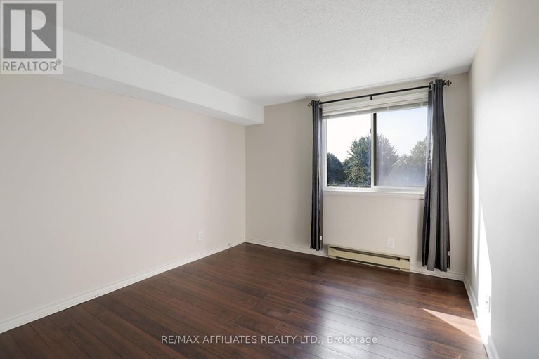 28381424/307-6532-bilberry-drive/orleans-wood/ottawa/ontario/K1C4N9_18