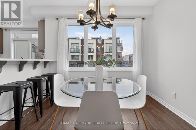 29602221/805-kiniw-private/cfb-rockcliffe-and-area/ottawa/ontario/K1K4Z4_17