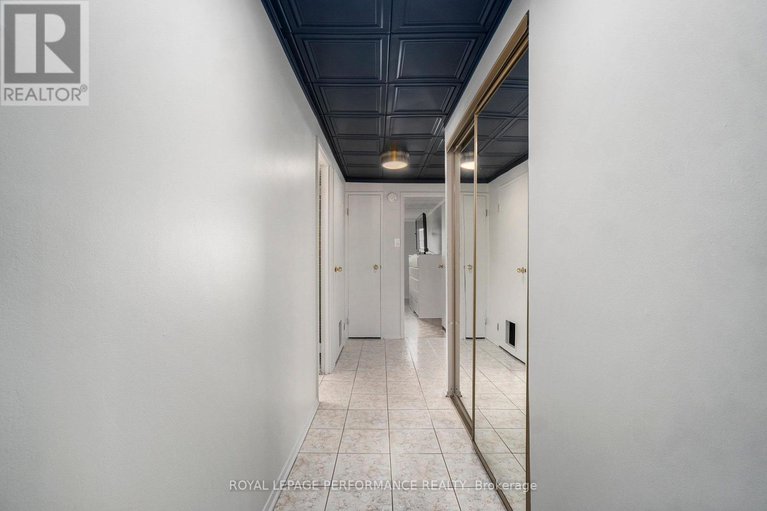 28505785/1806-158a-mcarthur-avenue/vanier/ottawa/ontario/K1L8C9_3