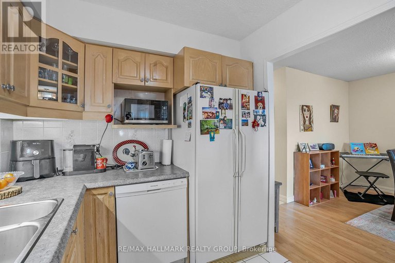28173119/1409-158-c-mcarthur-avenue/vanier/ottawa/ontario/K1L8E7_12