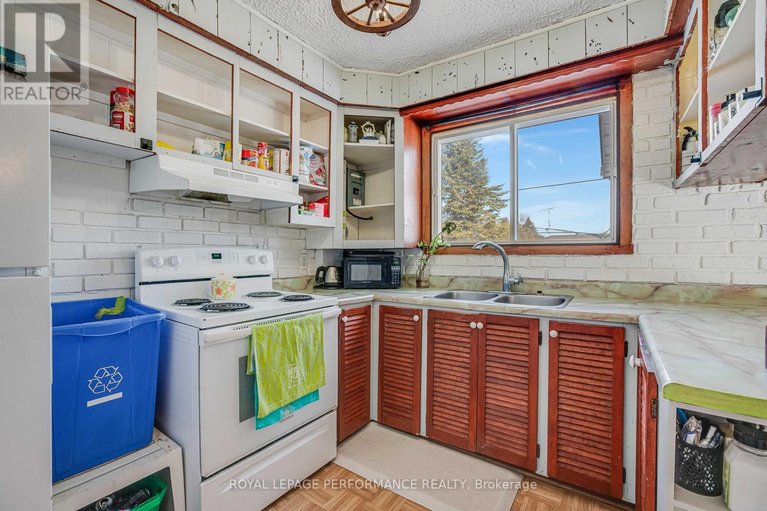 29504497/2082-sandy-hill-road/lorignal/champlain/ontario/K0B1K0_25