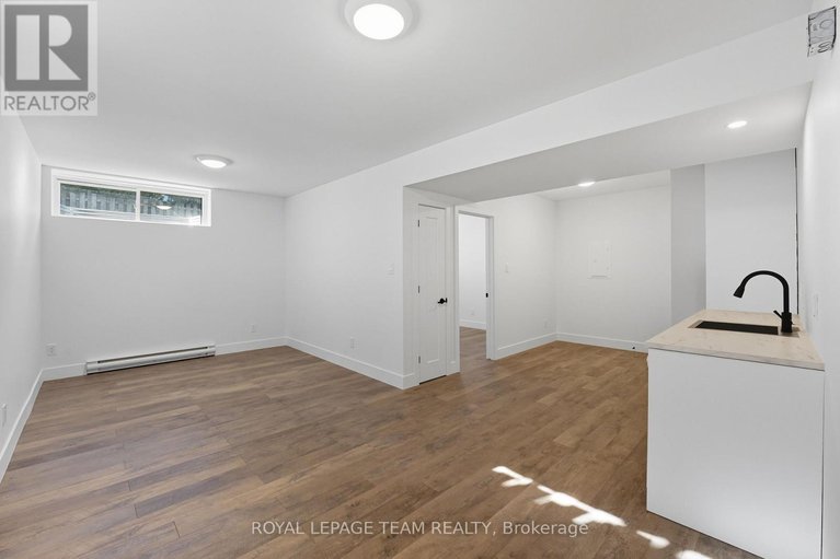 29001390/984-watson-street/fairfield-heights/ottawa/ontario/K2B6C2_37