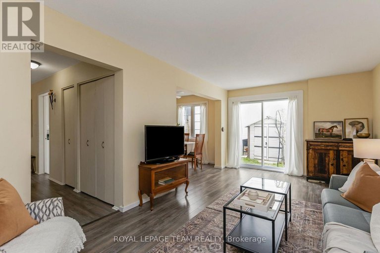 28283538/156-518-orkney-private/carleton-square/ottawa/ontario/K2C3M7_9
