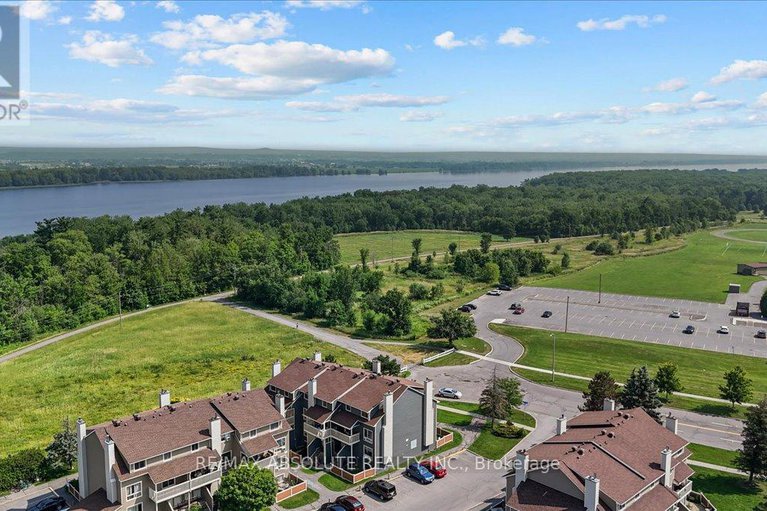 28995310/73b-750-st-andre-drive/hiawatha-parkconvent-glen/ottawa/ontario/K1C4R8_23