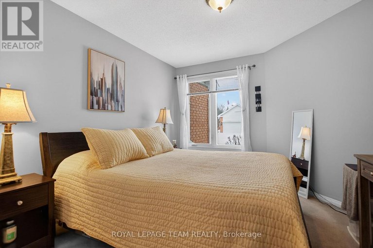 29466819/20-river-oaks-court/stittsville-central/ottawa/ontario/K2S1L3_35