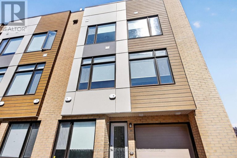 29585557/77-cherry-blossom-private/redwood-park/ottawa/ontario/K2H6Z9_1