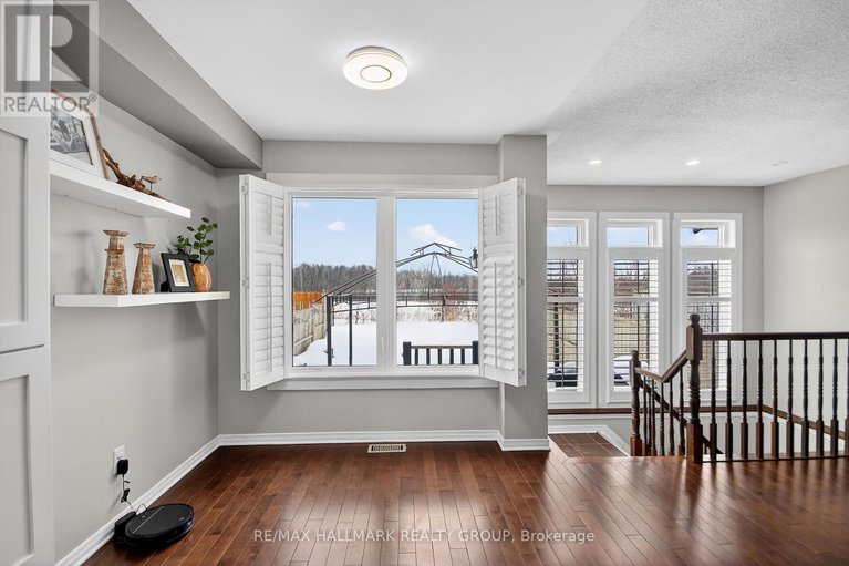 29387716/164-trail-side-circle/springridgeeast-village/ottawa/ontario/K4A5B3_21