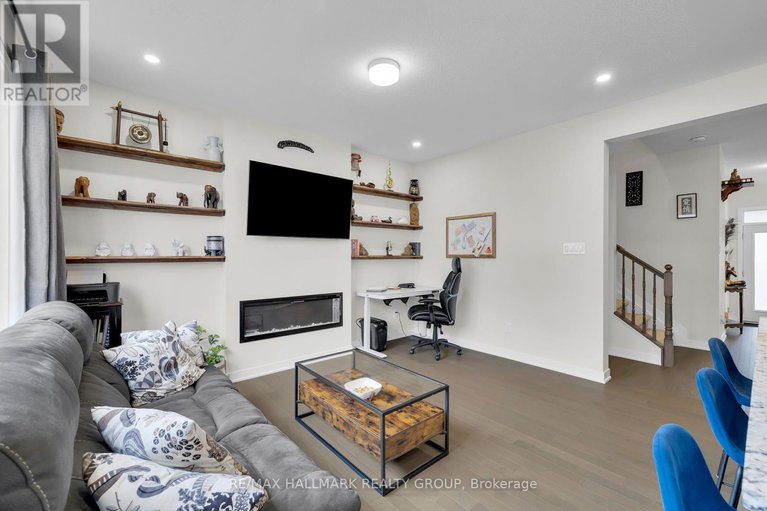 29156490/1076-curraglass-walk/stittsville-north/ottawa/ontario/K2S3A3_8