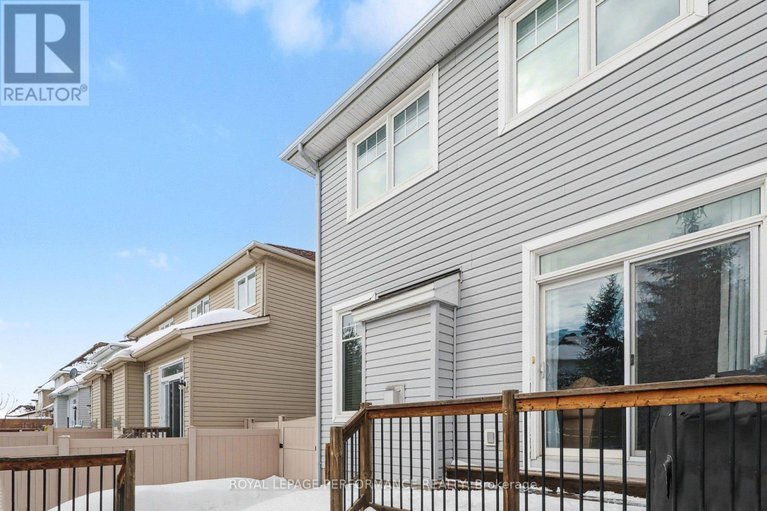 29430720/810-white-alder-avenue/blossom-parkkemp-parkfindlay-creek/ottawa/ontario/K1T0G2_32