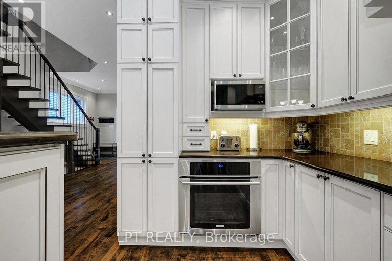 29075971/313-clifton-road/westboro-south/ottawa/ontario/K1Z5V1_20