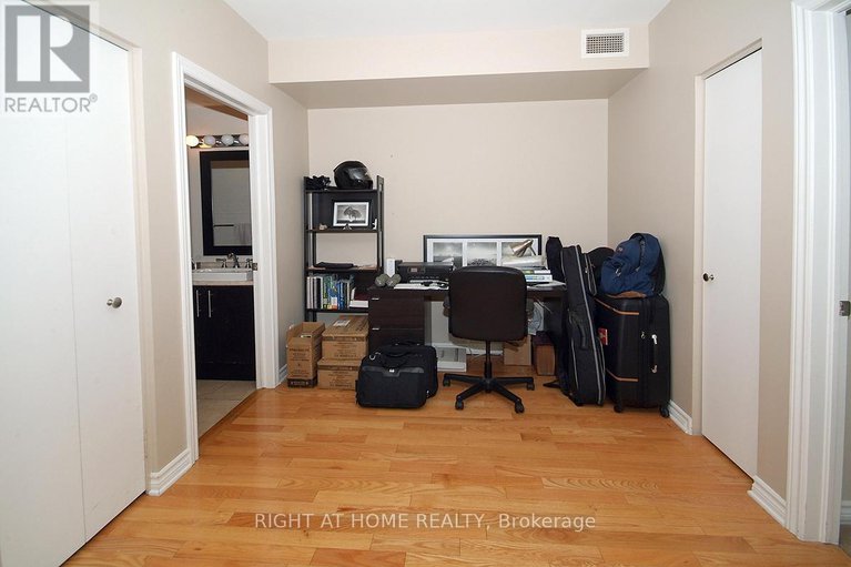 29363672/702-200-rideau-street/sandy-hill/ottawa/ontario/K1N5Y1_7