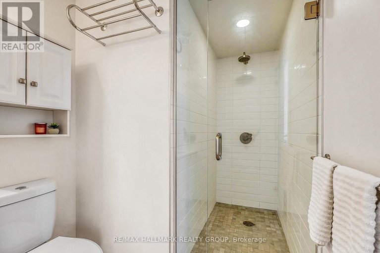 29659275/814-411-mackay-street/lindenlea/ottawa/ontario/K1M2C5_22