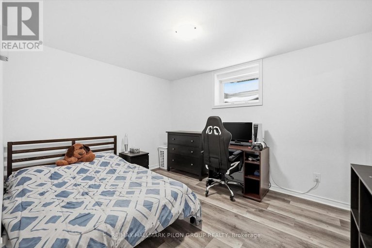 29408731/1326-dussere-street/convent-glen-south/ottawa/ontario/K1C1P4_23