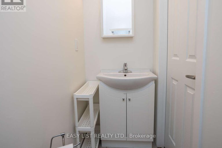 29386646/73-hobart-crescent/sheahan-estatestrend-village/ottawa/ontario/K2H5S3_14