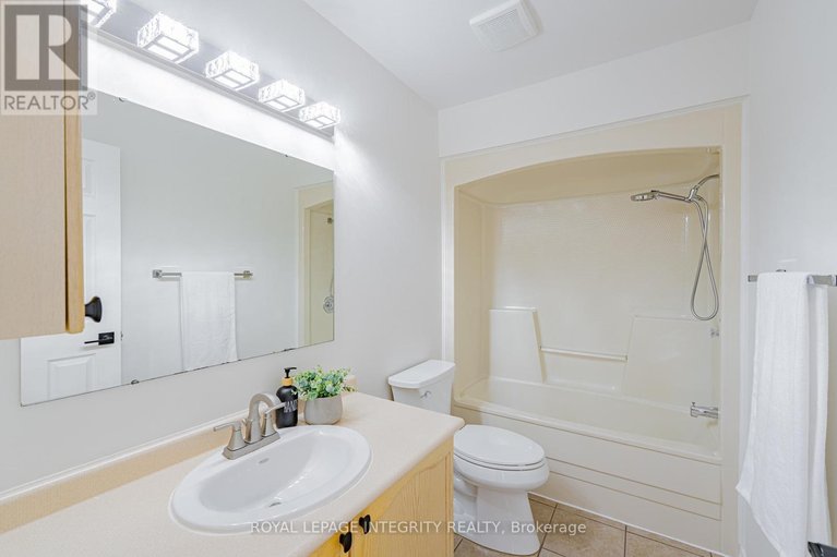 29486771/559-arc-en-ciel-street/fallingbrookgardenway-south/ottawa/ontario/K4A3J1_32