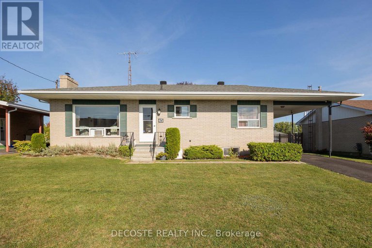 28954705/45-clement-street/alexandria/north-glengarry/ontario/K0C1A0_1