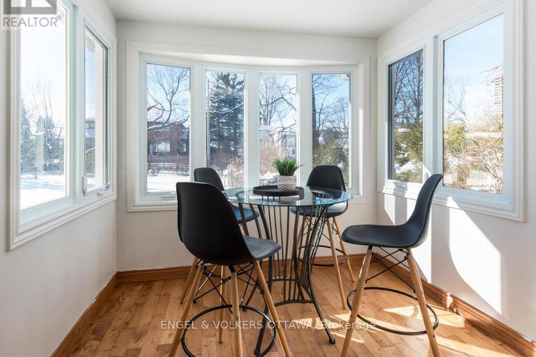 29358841/878-dunlevie-avenue/mckellar-heightsglabar-park/ottawa/ontario/K2A2Z4_16