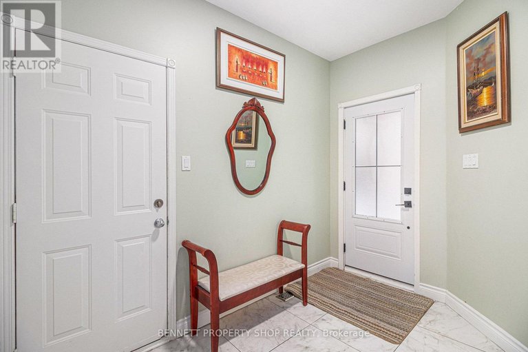 29282327/1067-rocky-harbour-crescent/riverside-southgloucester-glen/ottawa/ontario/K1V1V3_6