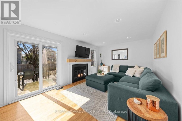 29650202/1715-teakdale-avenue/chapel-hill/ottawa/ontario/K1C6M8_13