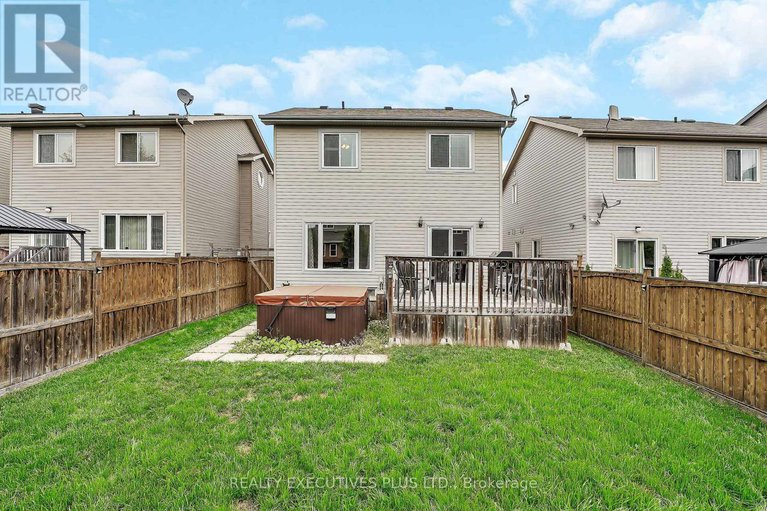 28777673/341-jasper-crescent/town-of-rockland/clarence-rockland/ontario/K4K0C9_30