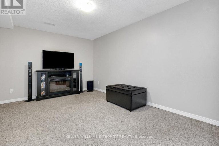 28431139/2598-crosscut-terrace/emerald-woodssawmill-creek/ottawa/ontario/K1T4A1_30