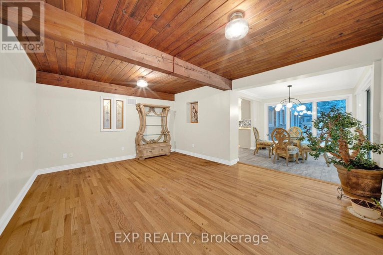 29257796/661-blair-road/rothwell-heights/ottawa/ontario/K1J7M4_26