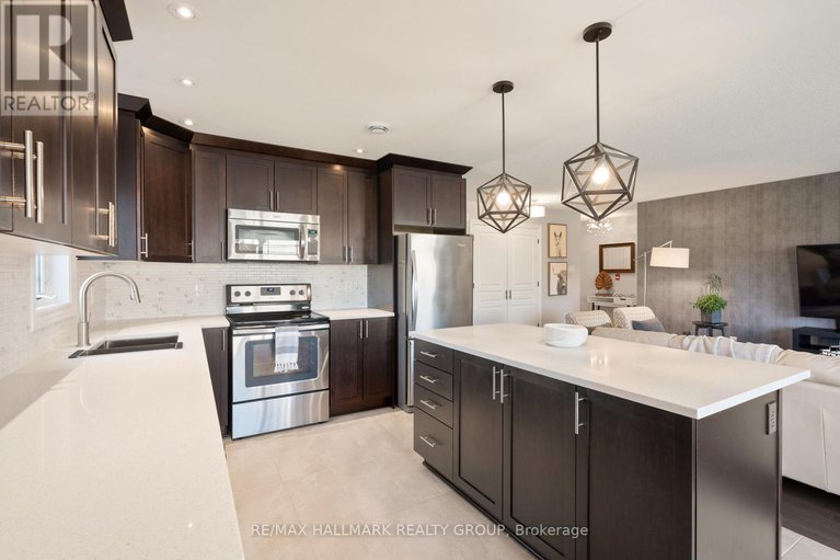 28499575/6-192-springbeauty-avenue/longfields/ottawa/ontario/K2J6B4_13