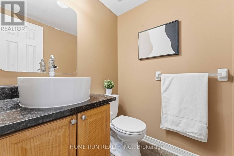 29663930/82-westpointe-crescent/centrepointe/ottawa/ontario/K2G5Y8_18