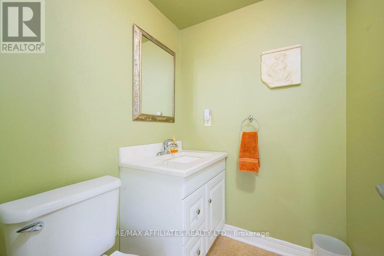 28488846/34-105-weeping-willow-lane/beaverbrook/ottawa/ontario/K2K1E6_9