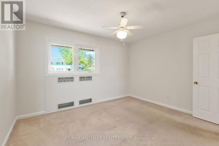 28379046/1399-aurele-street/pineview/ottawa/ontario/K1B3L4_24