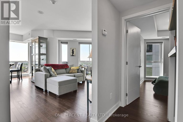 28549705/1905-40-nepean-street/ottawa-centre/ottawa/ontario/K2P0X5_7