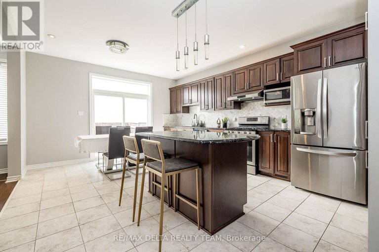 28750818/218-enclave-walk/mer-bleuebradley-estatesanderson-park/ottawa/ontario/K1W0J4_6