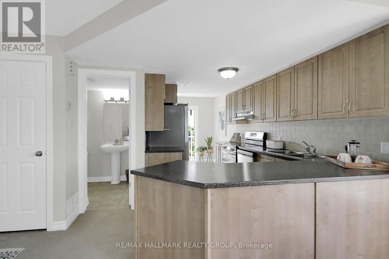 28386719/60-674b-chapman-mills-drive/strandherd/ottawa/ontario/K2J3V2_14