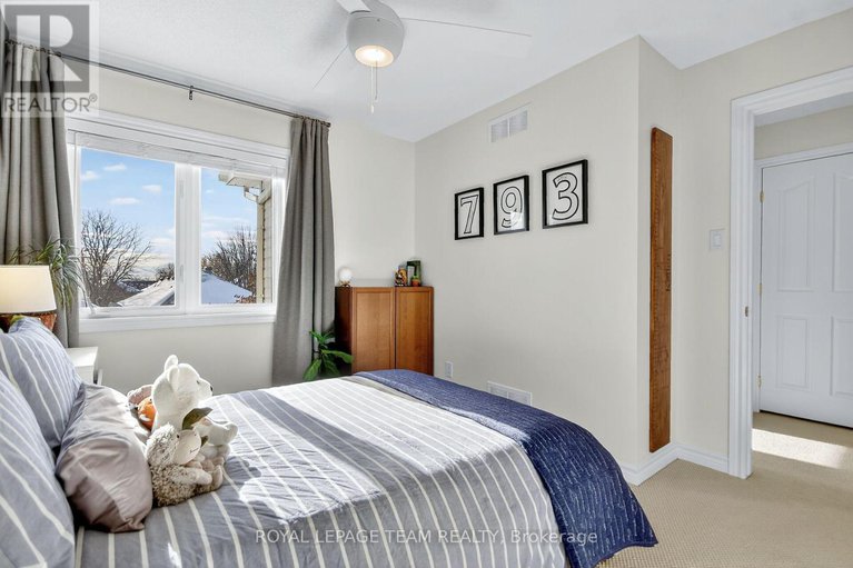 29098547/293-waymark-crescent/bridlewood/ottawa/ontario/K2M0A5_24