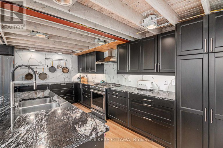 28817211/203-24-springfield-road/lindenlea/ottawa/ontario/K1M1C9_14