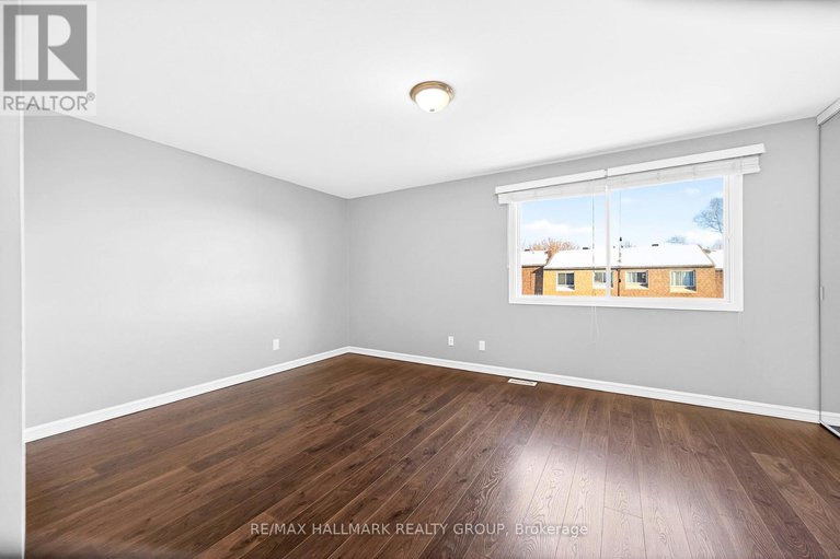 29163318/b-905-elmsmere-road/beacon-hill-south/ottawa/ontario/K1J8G4_16