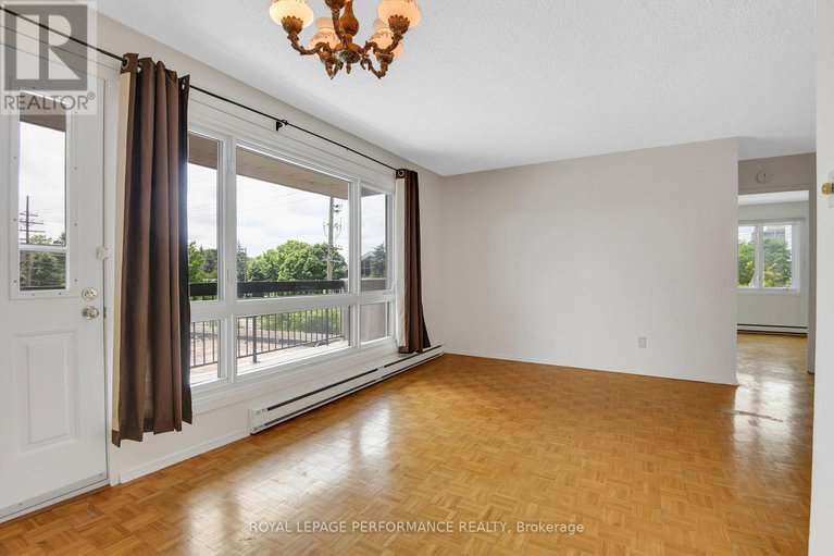 28548076/202-158-b-mcarthur-avenue/vanier/ottawa/ontario/K1L8C9_13