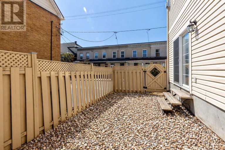 29643563/54-christie-street/west-centre-town/ottawa/ontario/K1R0A9_10