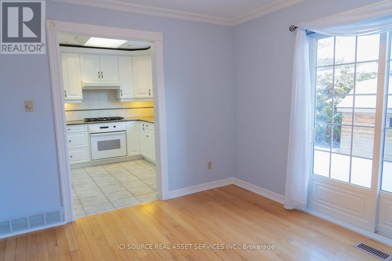 29282736/768-vinette-crescent/chatelaine-village/ottawa/ontario/K1E1W9_22