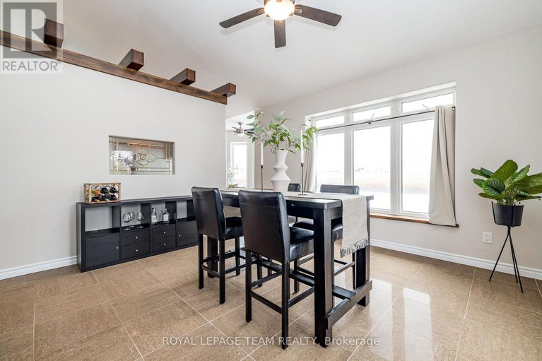 29102978/4128-county-7-road/south-dundas-williamsburgh-twp/south-dundas/ontario/K0C2H0_22