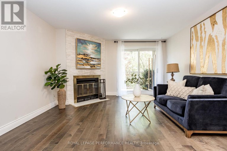 28358632/233-mart-circle/manor-park/ottawa/ontario/K1K4K2_7