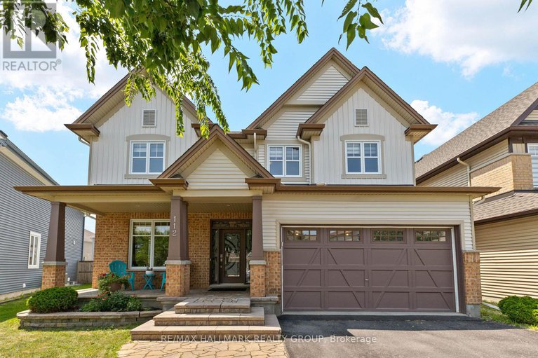 112 Gracewood Crescent