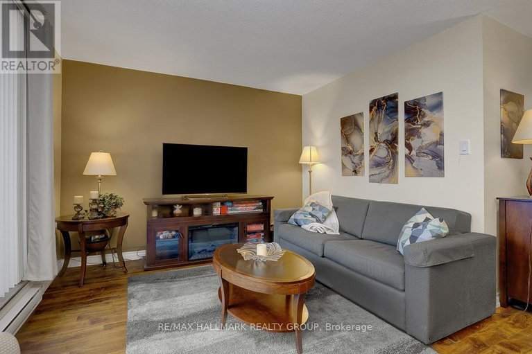 29621079/210-2000-jasmine-crescent/beacon-hill-south/ottawa/ontario/K1J8K4_3