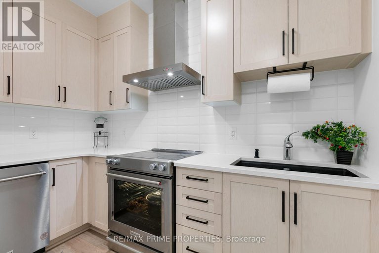 28583429/720-fenwick-way/stonebridge/ottawa/ontario/K2J7E2_16